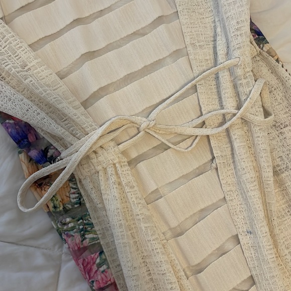 Cardigan - Picture 2 of 5